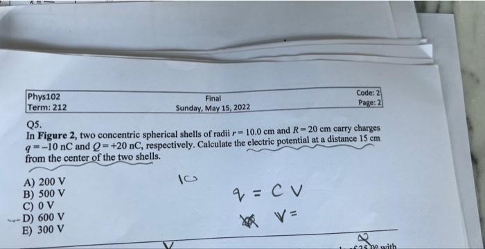 Code 2 Phys102 Final Term 212 Sunday May 15 2022 Page 2 Q5 In Figure 2 Two Concentric Spherical Shells Of Radii R 1