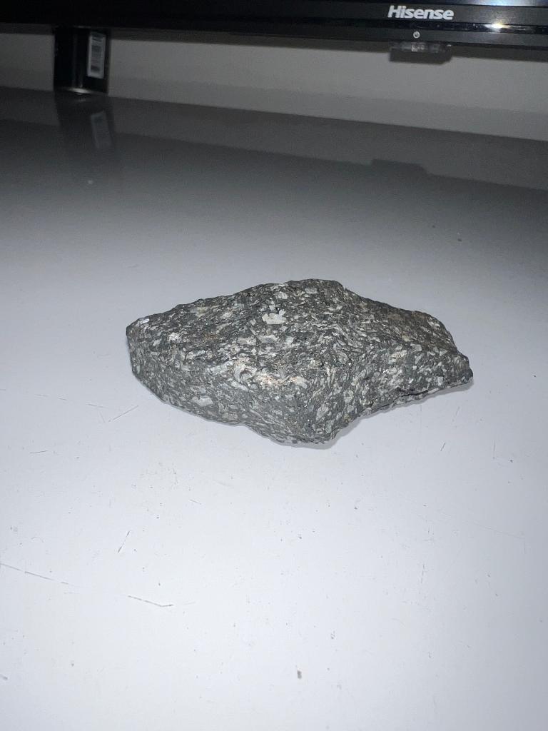 Question 6 Not Yet Answered Marked Out Of 1 00 Flag Question Examine Your Specimen Of Rhyolitic Ignimbrite 221 Descri 4