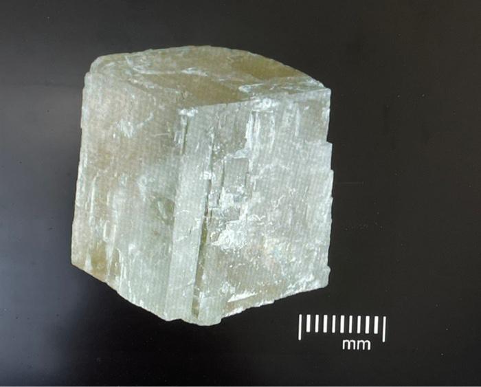 3 Use The Accompanying Chart To Enter The Properties Of The Numbered Mineral Specimens And Determine Their Names 8 B 5