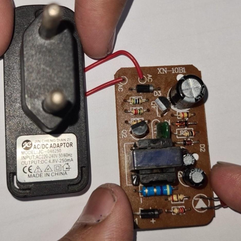 I Need Circuit Diagram With Explanation Of The Charger 5v Please Note The Number Of Resistors Capacitors And Diodes Bo 1